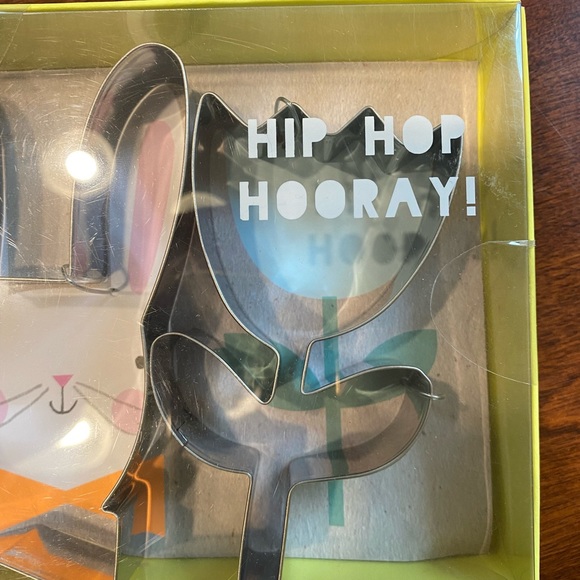 NWT Bunny Cookie Cutter Set - Picture 2 of 7